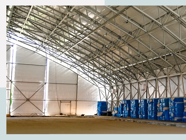 Строительство крытых катков в Пыти-Яхах