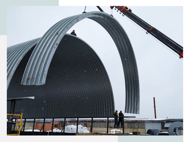 Полукруглые ангары в Пыти-Яхах